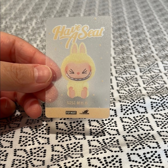 Pop Mart Have A Seat Labubu - Picture 4 of 5